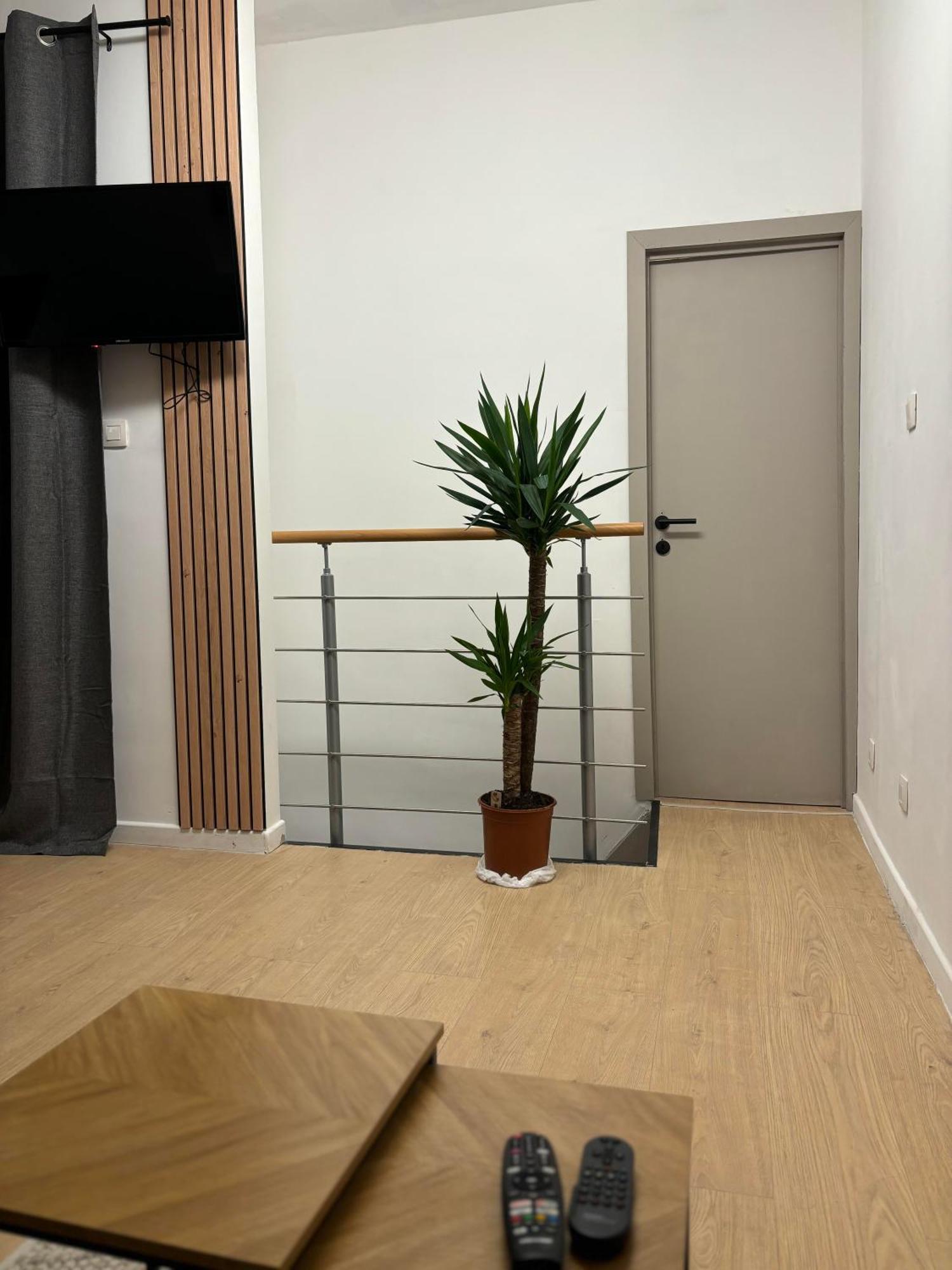 Ubuntu House - Charleroiアパートメント エクステリア 写真